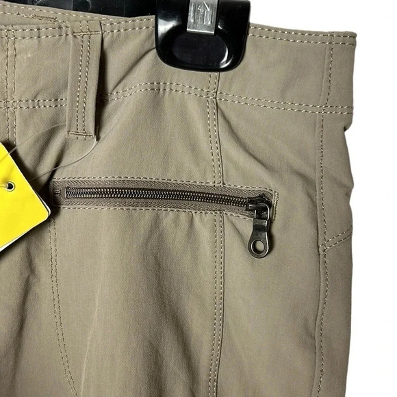 LOLE light green sage walking Bermuda shorts for women .zippered  front pockets - Picture 5 of 16